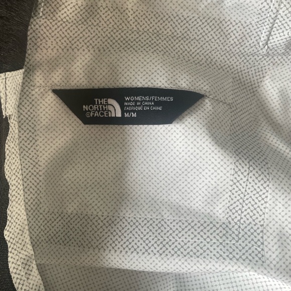North Face Dryvent Rain Jacket - Picture 5 of 5